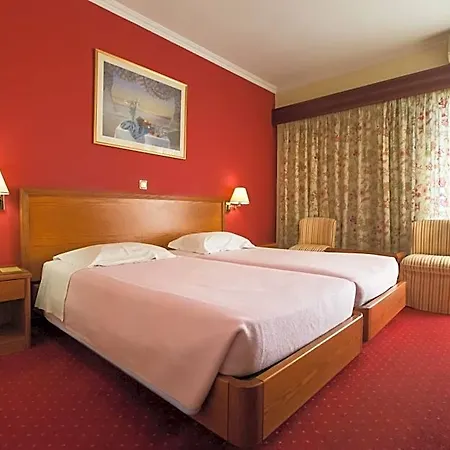 Grand 3* Lárisza