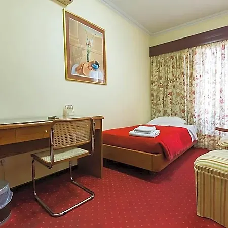 Hotel Grand 3*