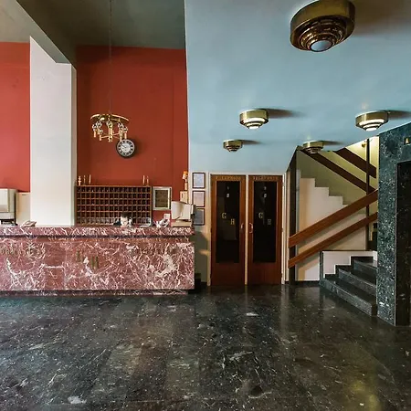 Hotel Grand