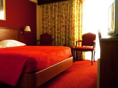 Grand Hotel